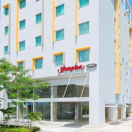 Hotel Hampton By Hilton Yopal Exteriér fotografie