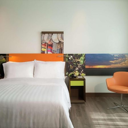 Hotel Hampton By Hilton Yopal Exteriér fotografie