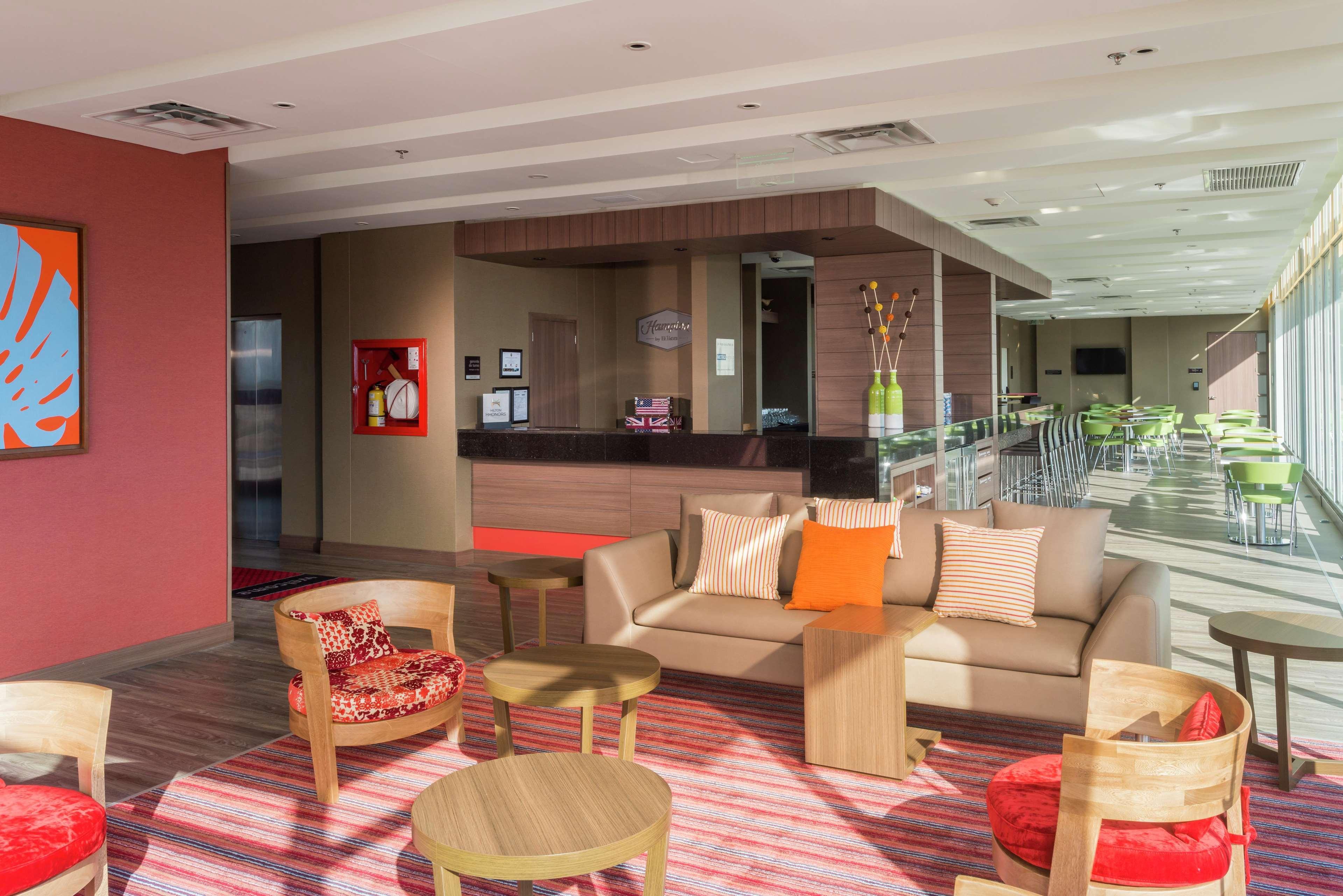 Hotel Hampton By Hilton Yopal Exteriér fotografie