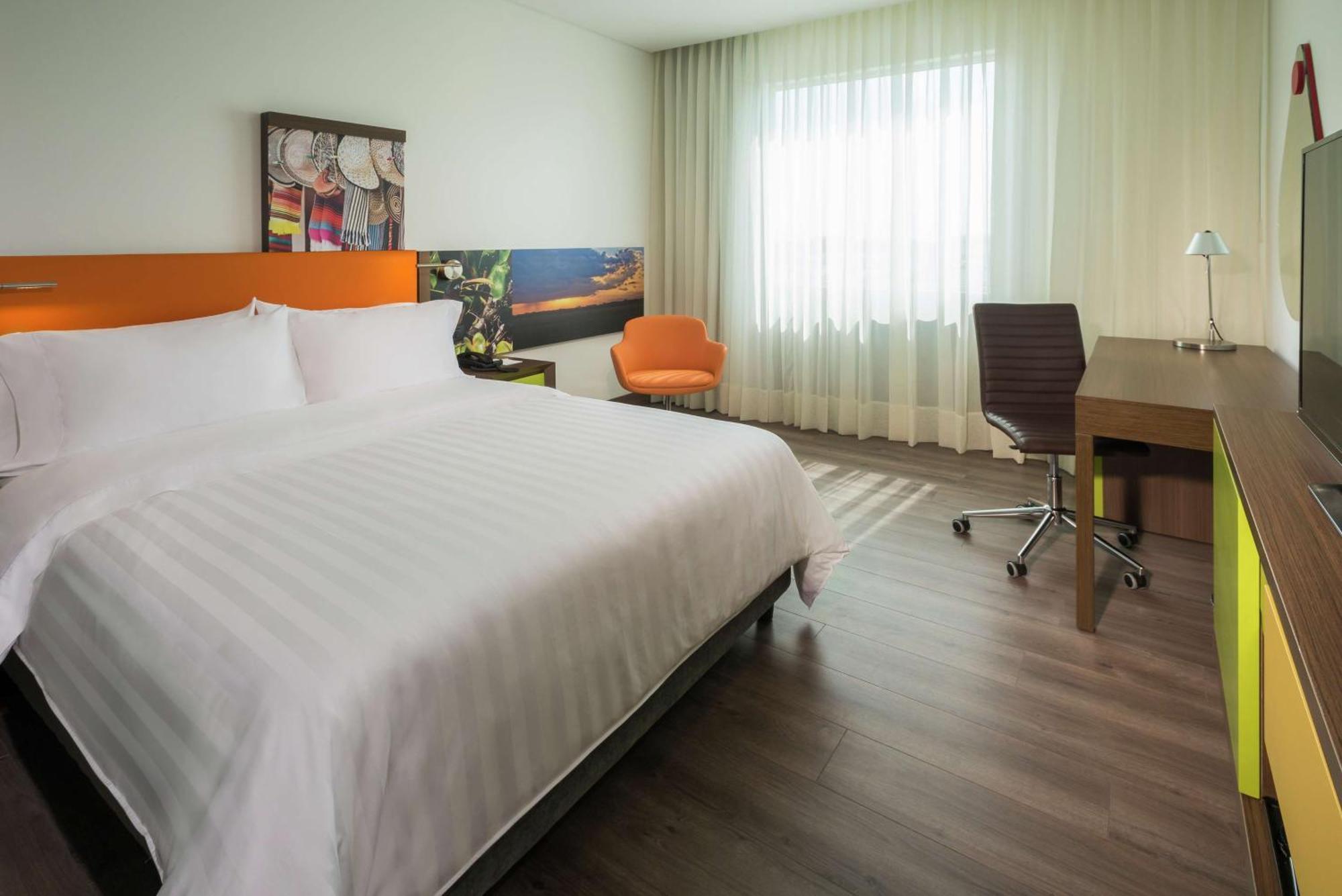 Hotel Hampton By Hilton Yopal Exteriér fotografie