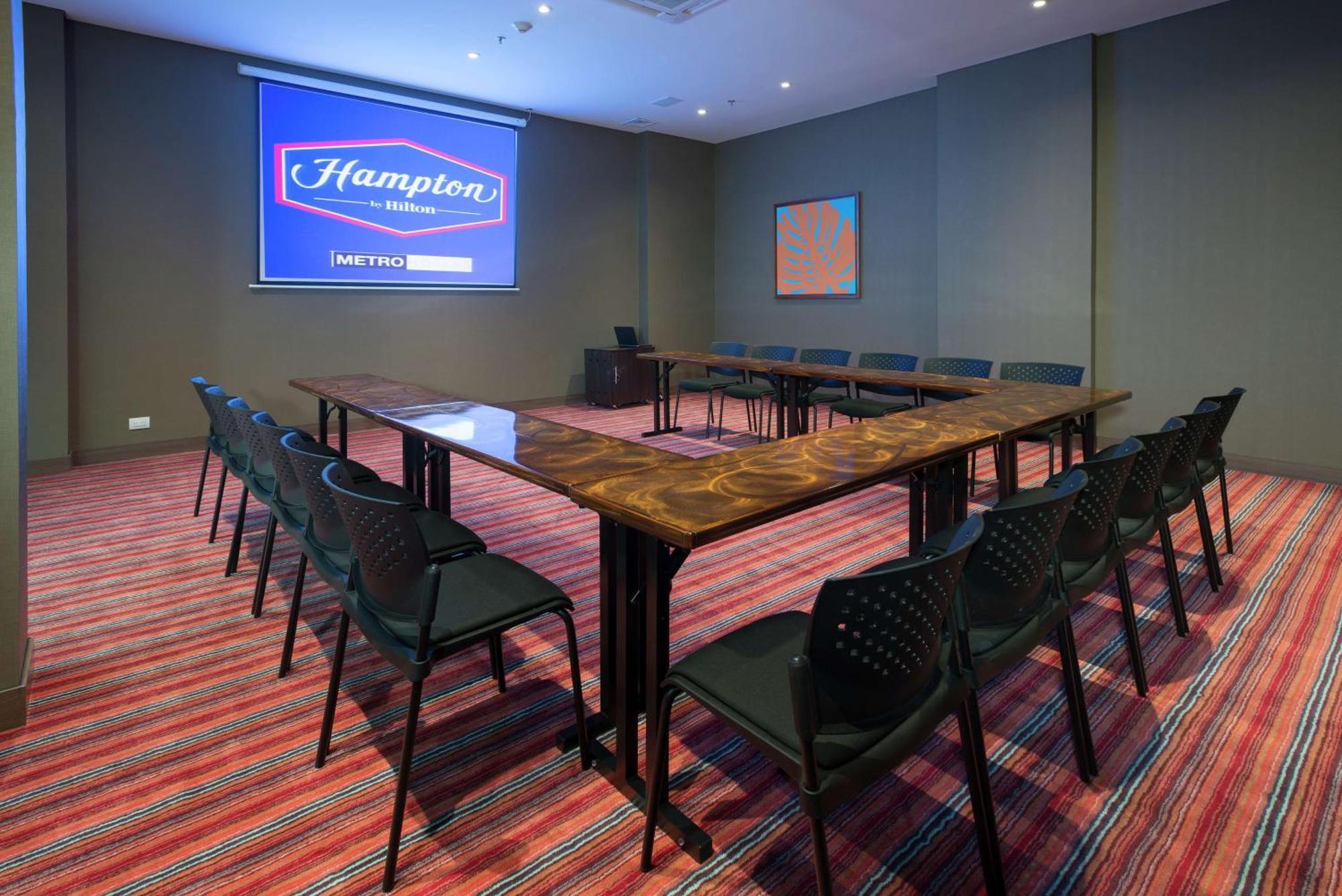 Hotel Hampton By Hilton Yopal Exteriér fotografie