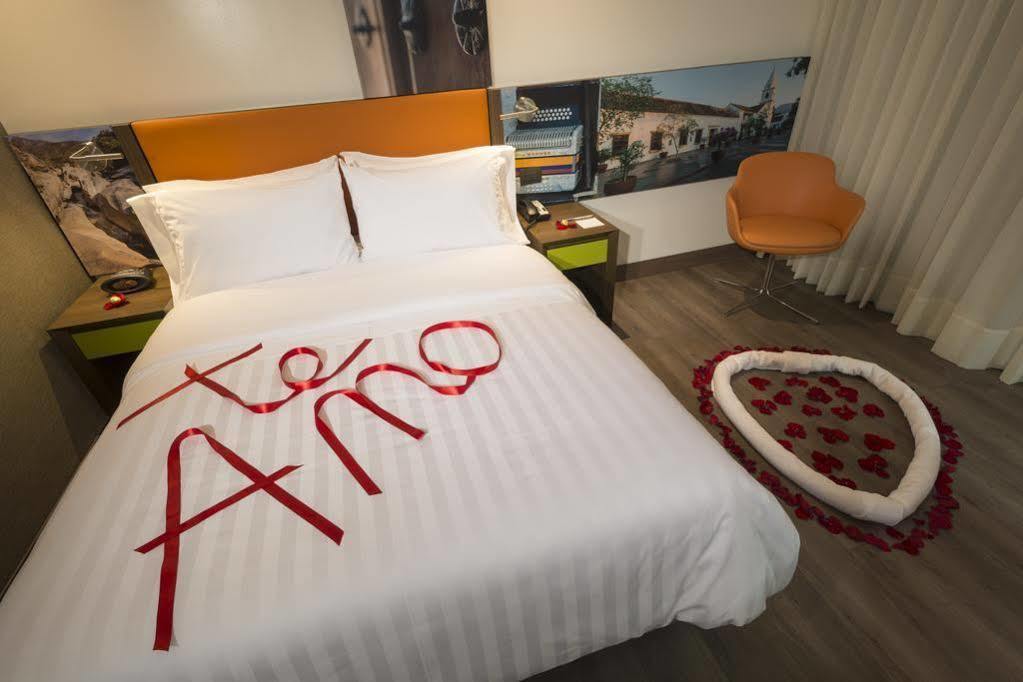Hotel Hampton By Hilton Yopal Exteriér fotografie